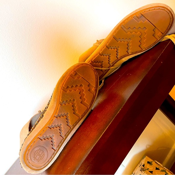 House of Harlow 1960
Madison Embellished Suede Moccasin Camel Color, Boho Bootie - Picture 10 of 13